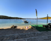 cres_plaza_04